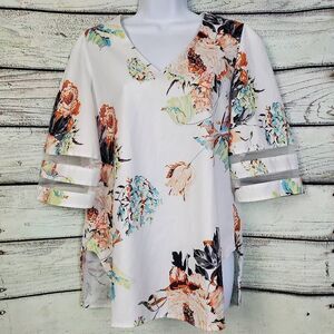 Beautiful Small White Floral Cut out Short Sleeve Mesh Blouse Work Top